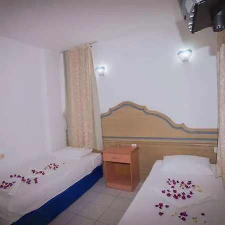 فندق كاميوفا موتل كمر